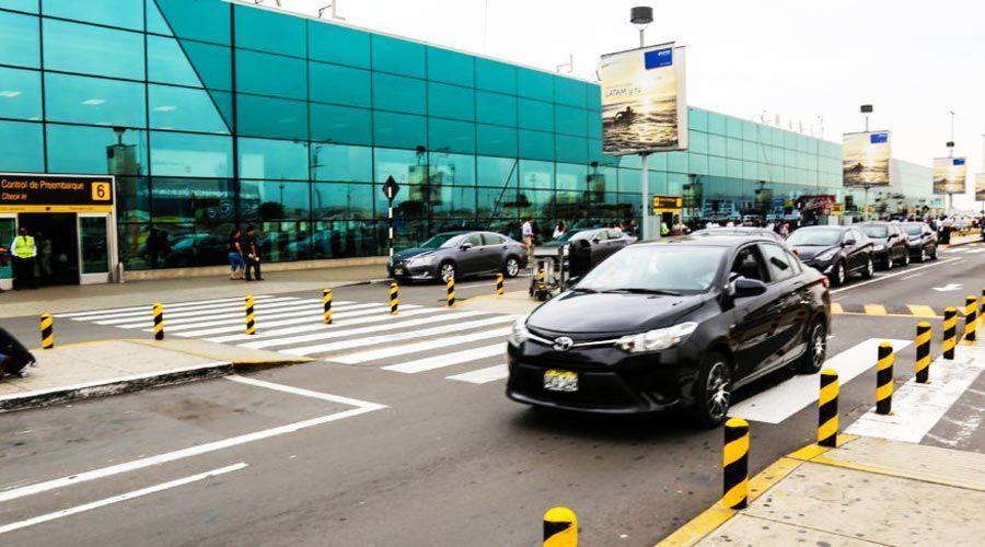 How to get to Lima Miraflores from Lima Airport by Taxy?