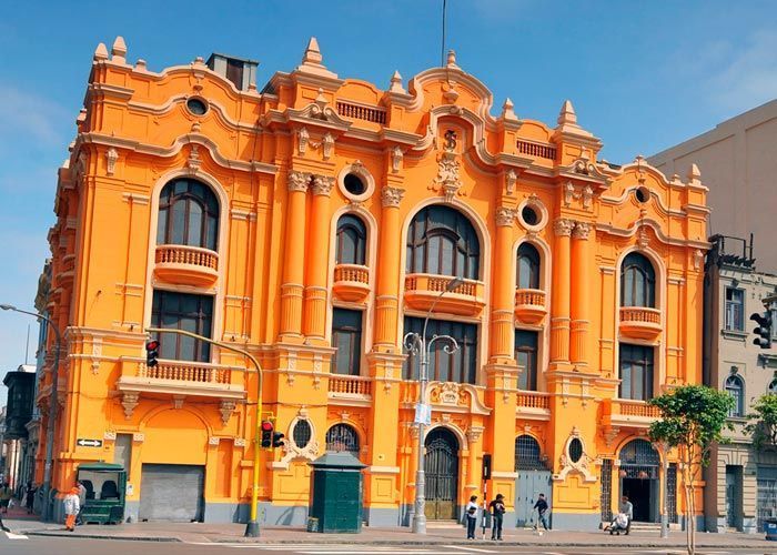 Reasons why to visit Lima