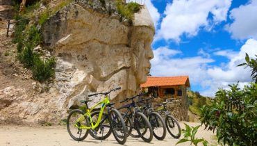 Tour en bicicleta por la Morada de los Dioses, laguna Piuray y Acueducto colonial