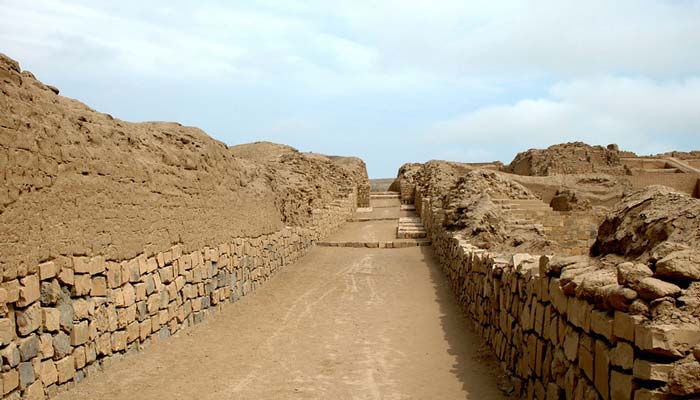 Tour a Pachacamac y el Salto del Fraile