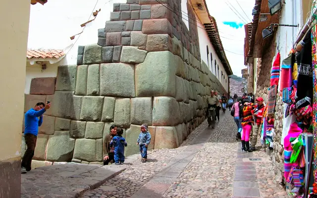 private walking tour cusco