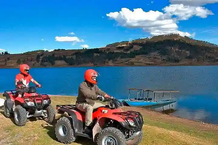 Tour de cuatrimotos: Laguna de Huaypo + Maras