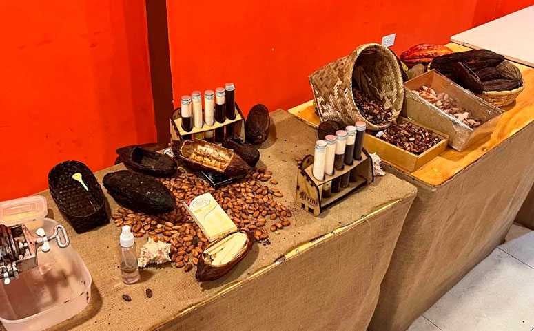 Free shopping tour: artesanía, historia y sabores en Quito colonial