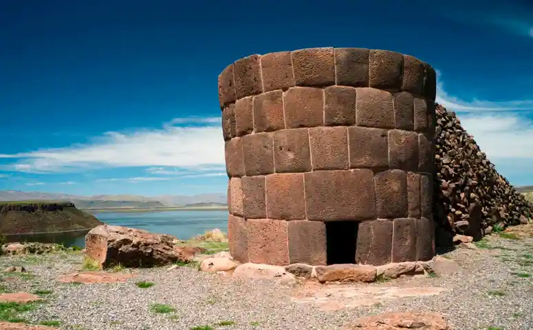 Tour a las Chullpas de Sillustani