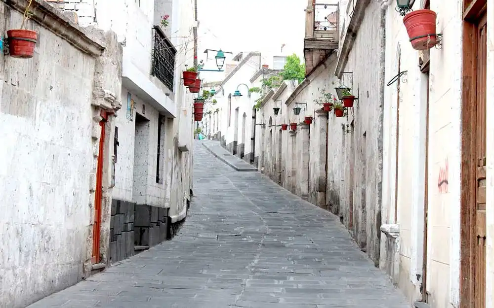 free walking tour arequipa