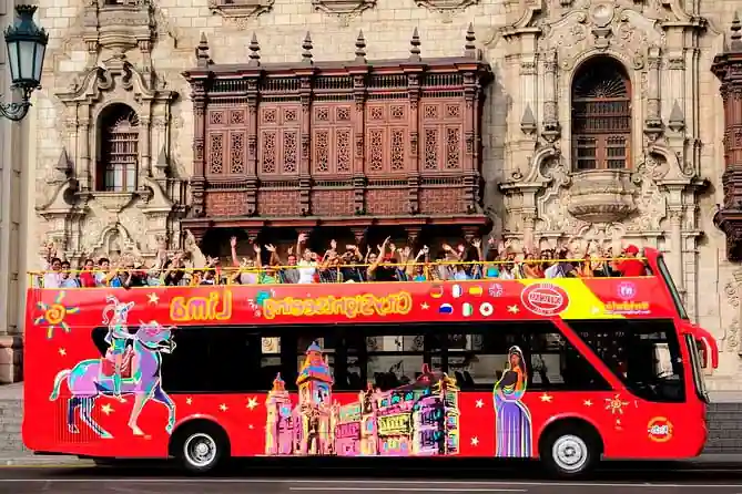 Tour en bus panorámico: Miraflores + Lima
